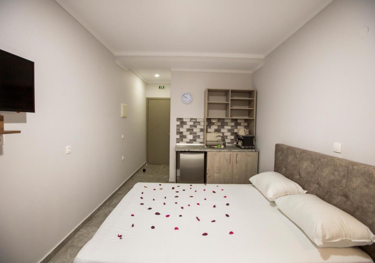 Artemida Suites Ханиоти Экстерьер фото