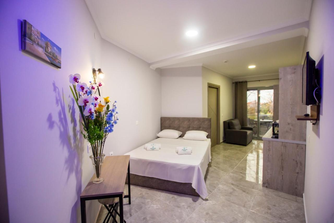 Artemida Suites Ханиоти Экстерьер фото