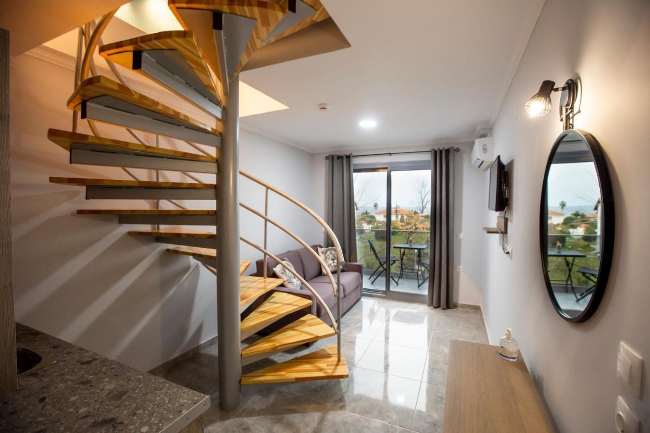 Artemida Suites Ханиоти Экстерьер фото