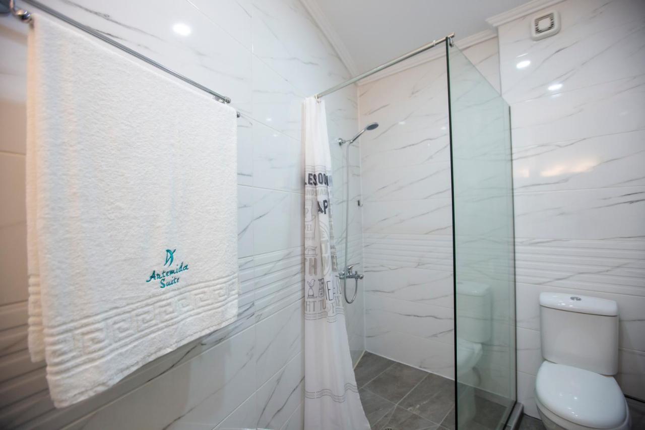 Artemida Suites Ханиоти Экстерьер фото